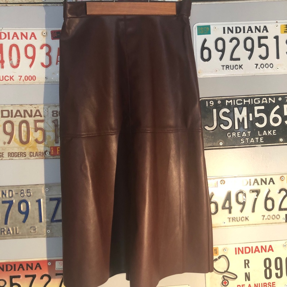 H&M faux leather skirt size 4